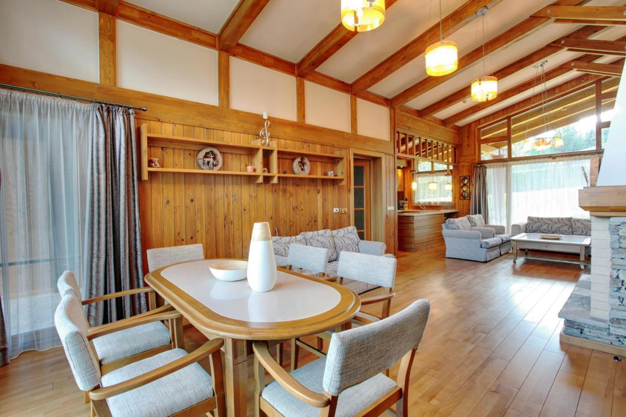 רזלוג Villa Four Seasons מראה חיצוני תמונה
